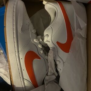 Nike Kids Sneakers in White and Orange